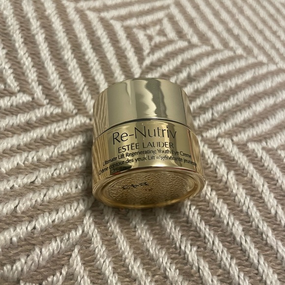 Estee Lauder Re-Nutriv Ultimate Lift Regenerating Youth Eye Creme 5 ml - Picture 1 of 3